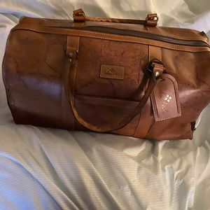 Patrician Nash duffle with wheels